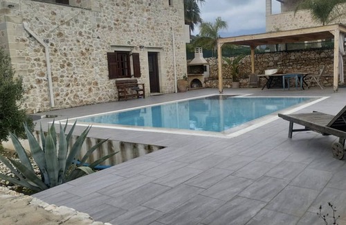 Makhairoi Villa | Villa Aris NEO Chorio Chania Kreta 3km van Strand , 20 km van Vliegveld