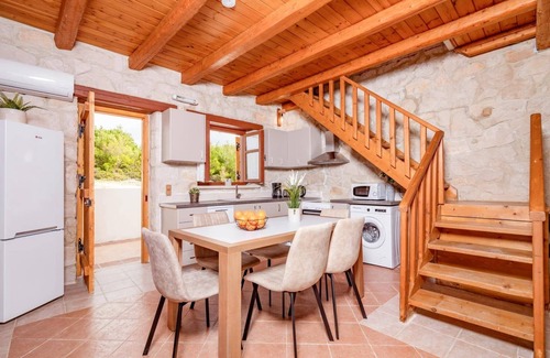 Agia Marina Villa | Villa Artemisia by Villa Plus