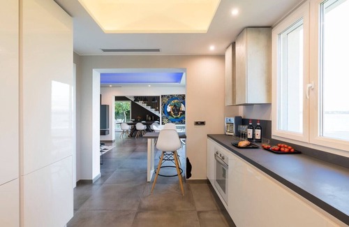 Syracuse Villa | Villa Artista – Syracuse Area