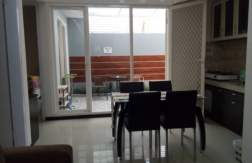 Oro Oro Ombo House | Villa Asri Batu Malang