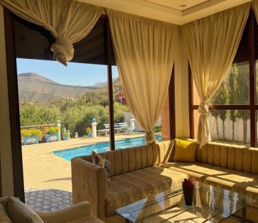 Aqesri Villa | Villa asri