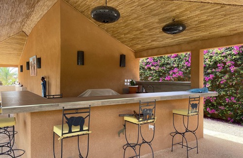 Nianing House | Villa Assinie, a privileged space around a 16 m Californian swimming pool