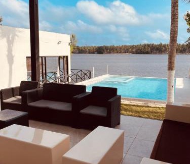 Assinie Villa | Villa Assinie Bord de Lagune