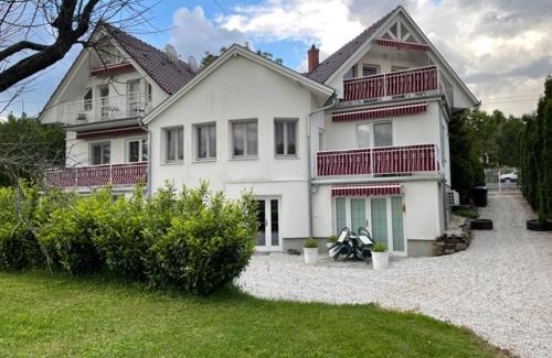 Balatongyorok Bed & Breakfast | Villa Astoria