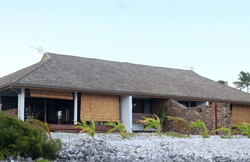 Teavaro Villa | VILLA ATAU SEASIDE MOOREA LODGE