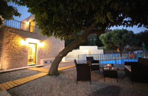 Argyroupoli Villa | Villa Athina
