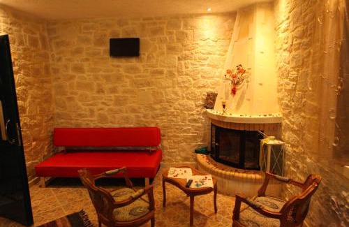 Argyroupoli Villa | Villa Athina