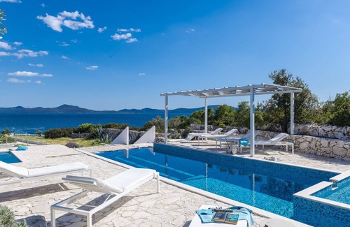 Ston Villa | Villa Auras with Heated Pool