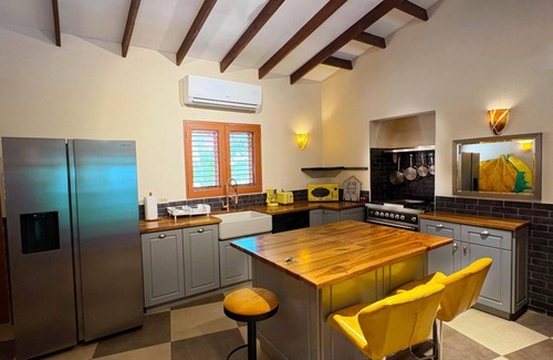 Santa Cruz House | Villa Autentico Aruba w/h pool in Santa Cruz