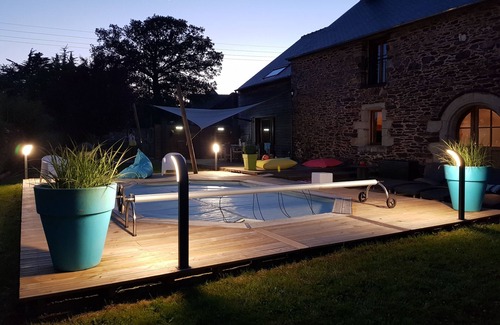 Saint-Malon-sur-Mel House | Villa Avec Piscine Privée Très Proche de la Forêt de Brocéliande