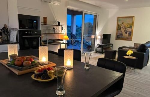 Saint-Ambroix House | Villa avec piscine/6 personnes