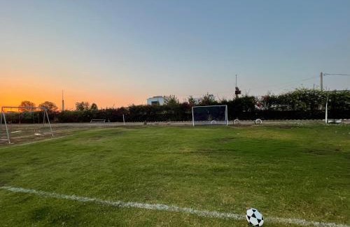 Laghdira Villa | Villa avec Piscine, Terrain de Foot et Aire de Jeux pour Enfants