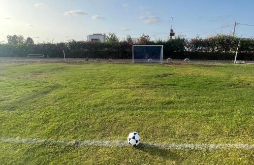 Laghdira Villa | Villa avec Piscine, Terrain de Foot et Aire de Jeux pour Enfants