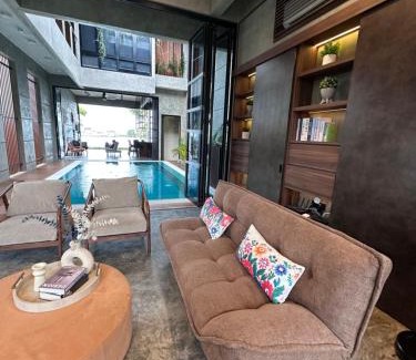 Si Rusa Villa | Villa AZJA PD
