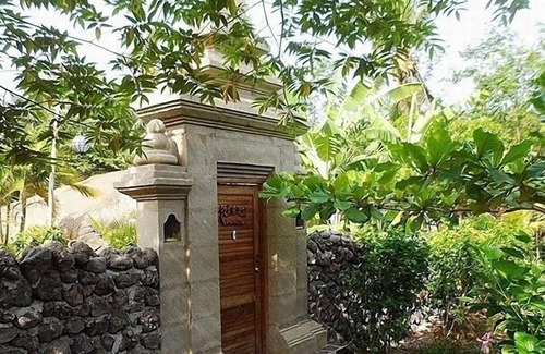Penatih Villa | Villa "Bali Paradise" 3 br, swimming pool, big garden.
