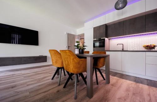 Siofok Aranypart Apartment | Villa Bauhaus Wellness Apartman 105