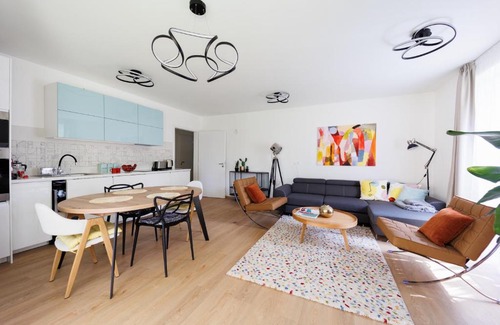 Siofok Aranypart Apartment | Villa Bauhaus Wellness Apartman Fsz. 3