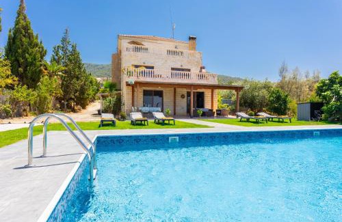 Pomos Villa | Villa Beach Heaven