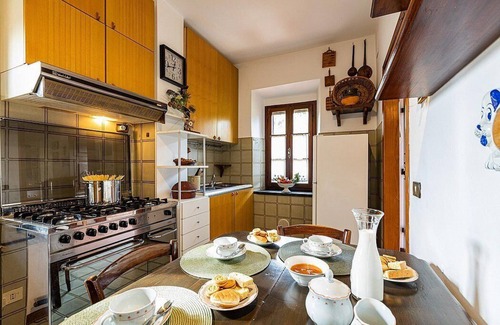 Chianni Apartment | Villa Belfiore: A characteristic and welcoming apartment that covers the entire top floor of a villa surrounded by meadows and by green hills, with Free WI-FI.