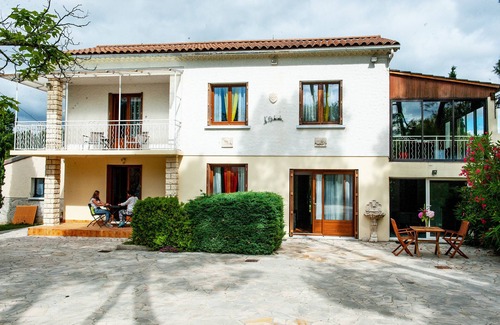 Aubenas Villa | Villa Bella Propriete SUR 2500 M2 Arborés Avec Piscine