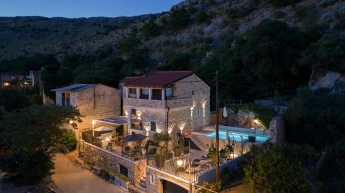 Podstrana Villa | Villa Bella Vista Heritage Oasis