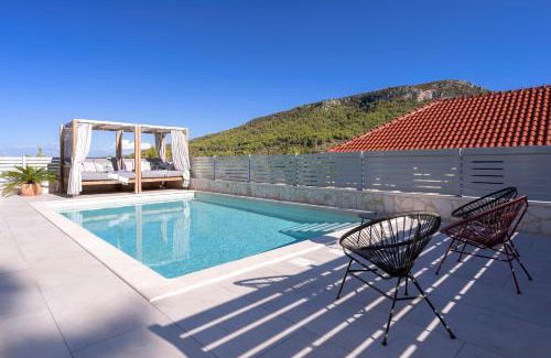Pitve Villa | Villa Belpur