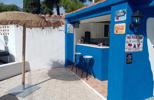La Colina House | Villa Benucia family guest house