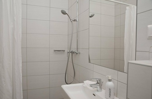 Velden am Worther See Apartment | Villa Berginz Gartenapartment 2