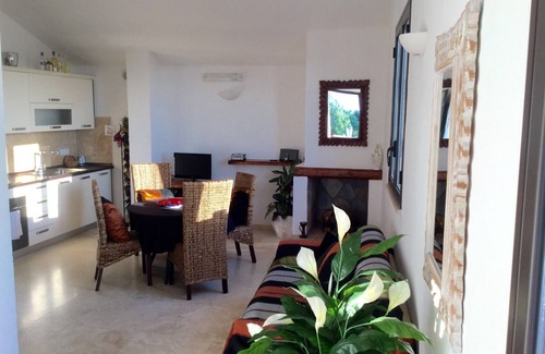 Briatico Apartment | Villa Bergamotto - Luxury 3 mins drive to Beach, 1st Floor, sea view sun terrace