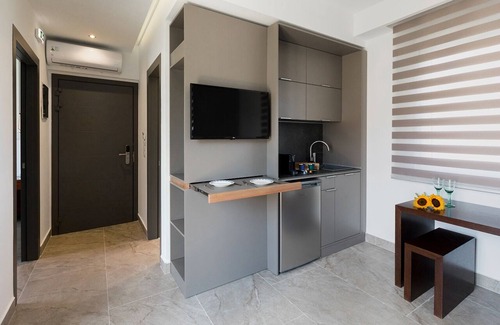 Polichrono Apartment | Villa between pine forest and golden beach by the sea!