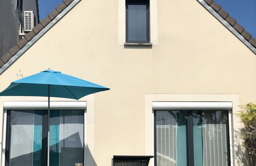 Boran-sur-Oise House | VILLA BIRDS · Quiet and relaxing 10 minutes from Chantilly and 35 minutes from Roissy Airport