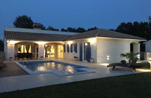 Sveta Nedelja Villa | Villa Blanca with a heated private pool