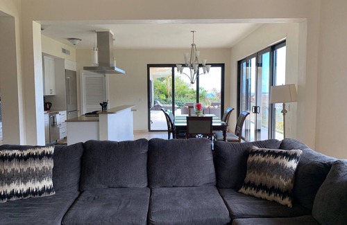 Skytop Villa | Villa Bonita 3 x 3.5 pool villa all on one level accessability with no stairs