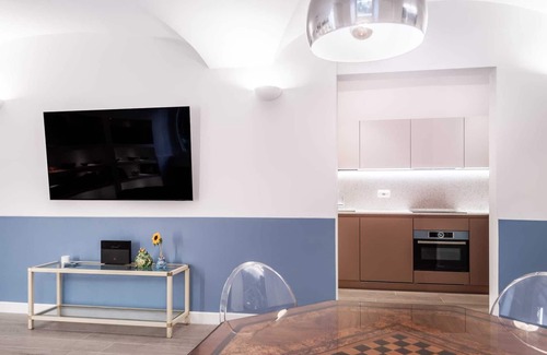 Quartiere III Pinciano Apartment | Villa Borghese: Quiet, Renovated Retreat with WiFi, AC, Patio – Palm House 2