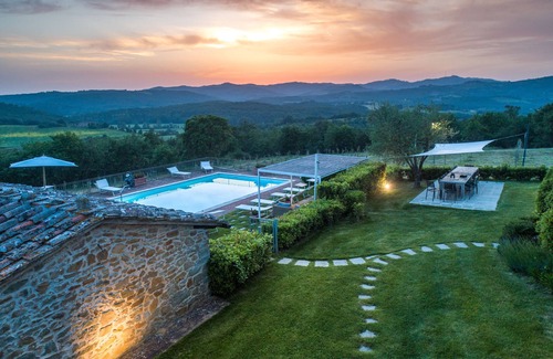 Rapale Villa | Villa Borgo Gerlino by Fantasia Villas