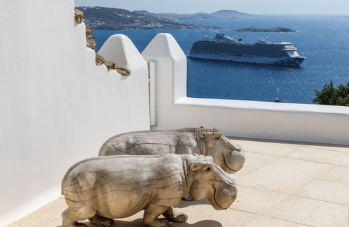 Tourlos Villa | Villa Breeze, a Top Luxury Villa with superb sunset views in Agia Sofia, Mykonos