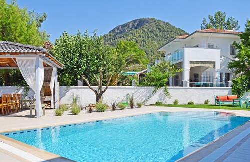 Yesiluzumlu Villa | Villa Brezza