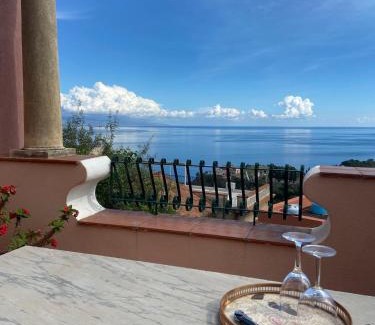 Taormina House | Villa Britannia