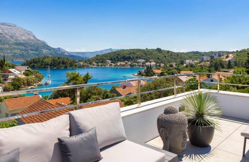 Cove Tri Zala (Zrnovo) Villa | Villa Buddha Bay