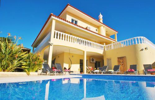 Montechoro Villa | Villa Buddha by Algarve Vacation