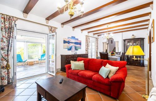 Branqueira Villa | Villa BuganVilias by Algarve Vacation