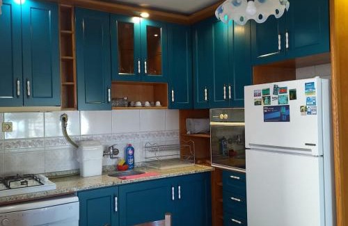 Yenisakran Villa | Villa by the beach with garden