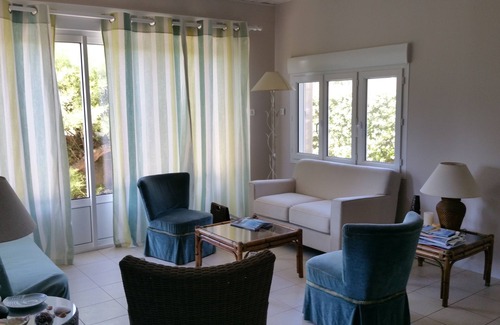 Saint-Martin de Brehal Villa | Villa by the sea