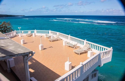 Boscobel Villa | Villa by The Sea