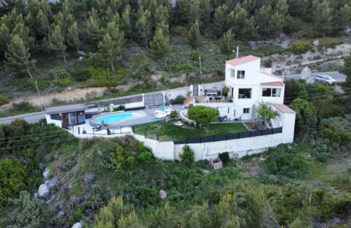 Niolon Villa | Villa Caiou/vue Mer/Piscine/Jardin