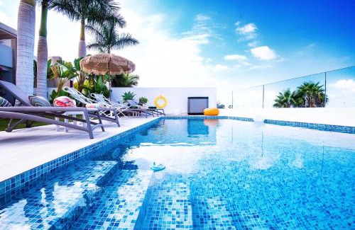 Costa Adeje Villa | Villa Caleta Golf