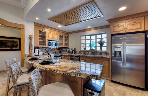 Los Cabos Condo | Villa Camila on the Sea of Cortez at Medano Beach that connects to Downtown Cabo