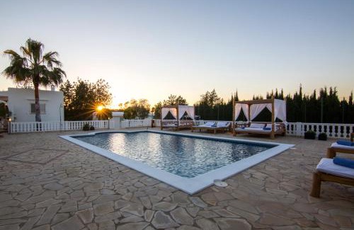 Sant Rafael de Sa Creu Villa | Villa Can Raes