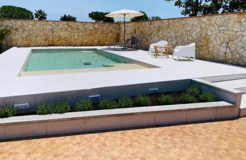 Carrozziere Villa | Villa Carmen con piscina