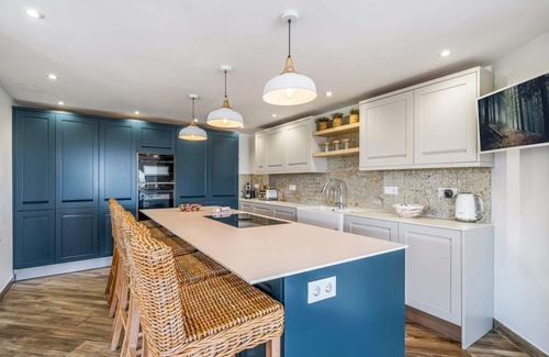 Montgo de Toscamar Villa | Villa Caroix - Six Bedroom Villa, Sleeps 14